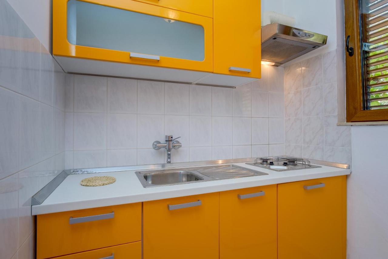 Apartments Villa Julija Мали-Лошинь Экстерьер фото