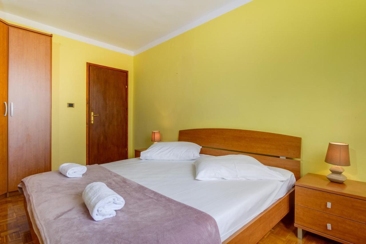 Apartments Villa Julija Мали-Лошинь Экстерьер фото