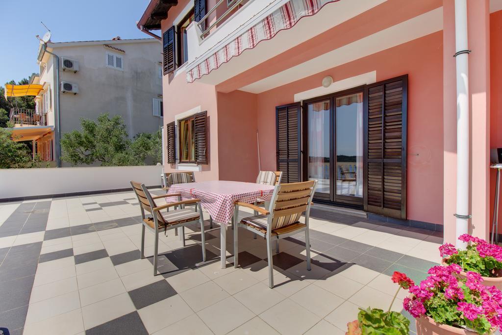 Apartments Villa Julija Мали-Лошинь Номер фото