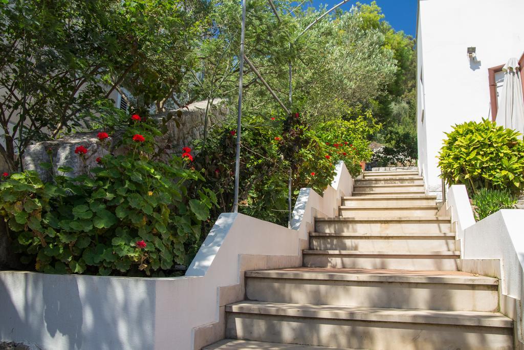 Apartments Villa Julija Мали-Лошинь Экстерьер фото