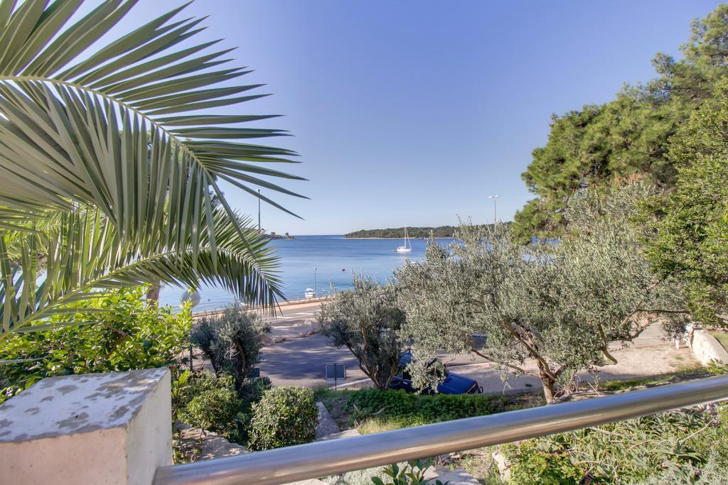 Apartments Villa Julija Мали-Лошинь Экстерьер фото