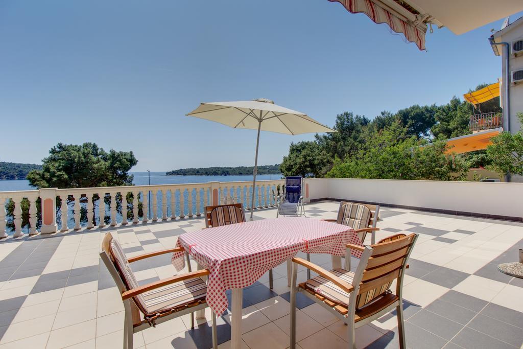 Apartments Villa Julija Мали-Лошинь Номер фото